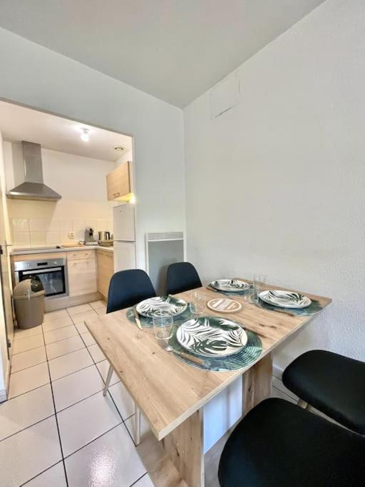 Ferienwohnung Varsovia/Parking Privee/Calme Carcassonne Exterior foto